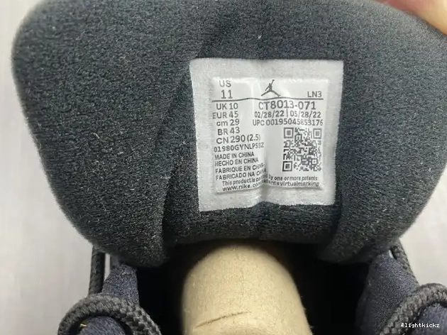 Taxi Jordan Black Air 12 CT8013-071 0626